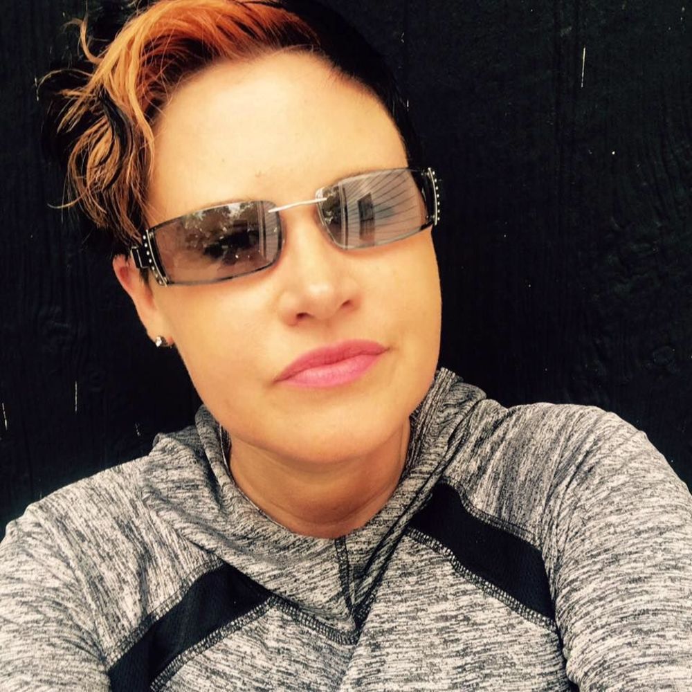 Meet your Posher, Lois